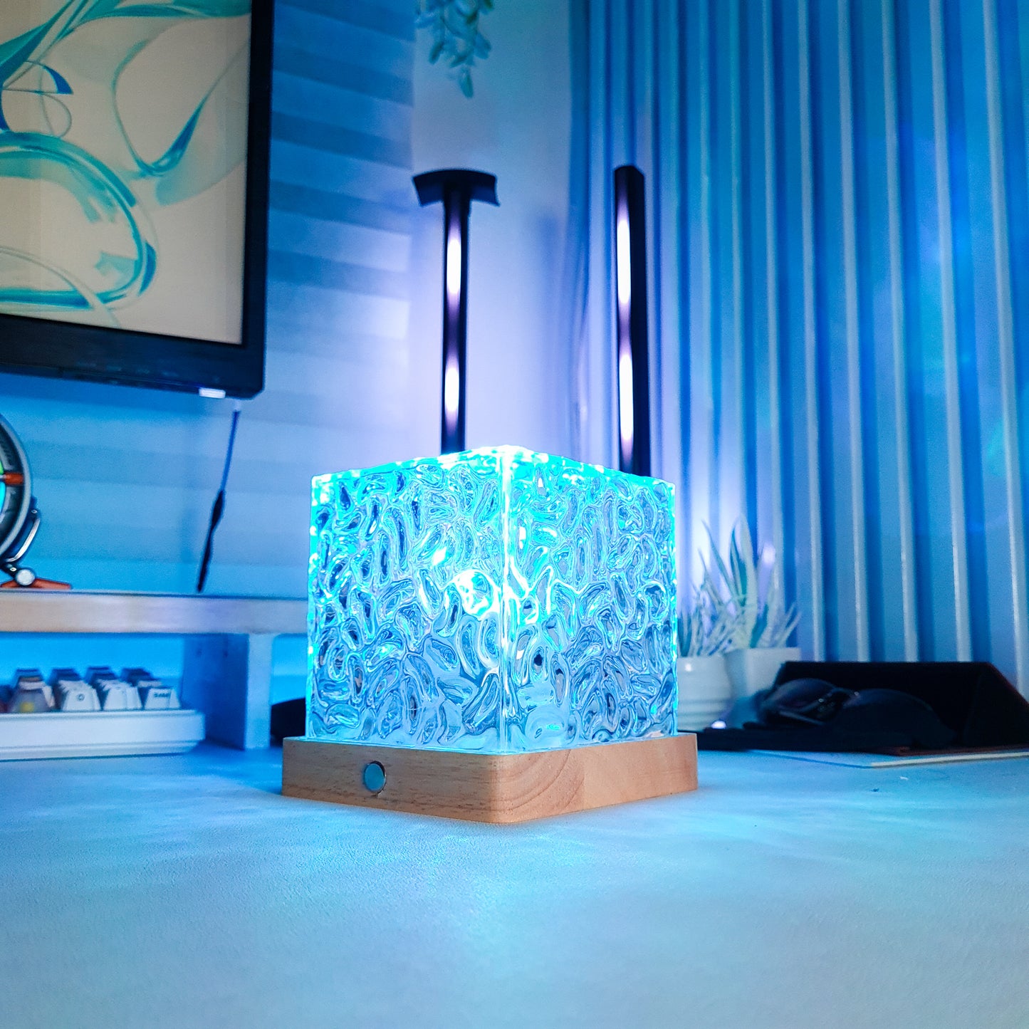 THE LUMICUBE™ WAVES
